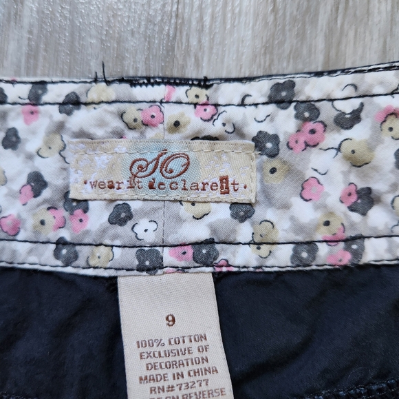 SO Wear it Declare It Black Capri Pants Y2K Style, Low Rise, Juniors Size 9 - Picture 4 of 9